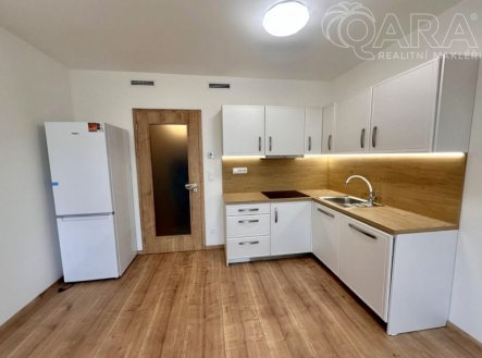 Pronájem bytu, 1+kk, 32 m²