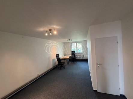 Pronájem skladu, 100 m²