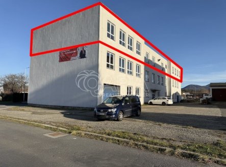 Pronájem skladu, 484 m²