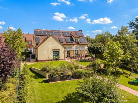Prodej domu/vily, 215 m²