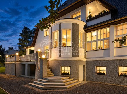 Prodej domu/vily, 747 m²