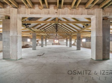 Prodej skladu, 3 671 m²
