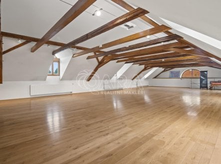 Prodej komerčního objektu, jiný, 470 m²