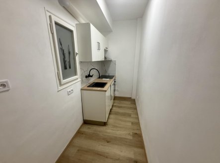 Prodej bytu, 1+1, 40 m²
