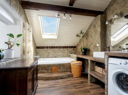 Prodej domu/vily, 217,7 m²