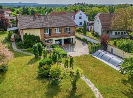 Prodej domu/vily, 384 m²