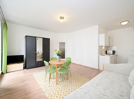 Pronájem bytu, 1+kk, 40 m²