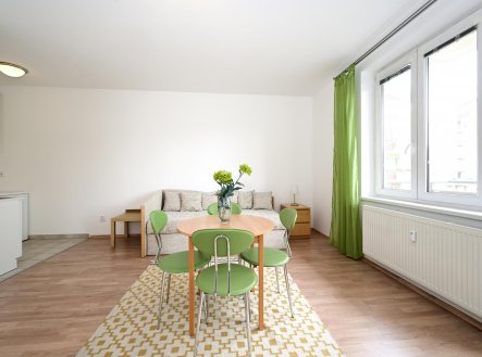 Pronájem bytu, 1+kk, 40 m²