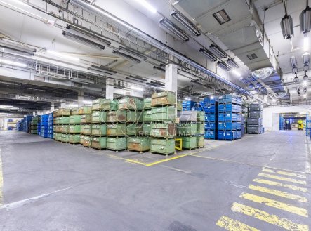 Pronájem skladu, 3 396 m²