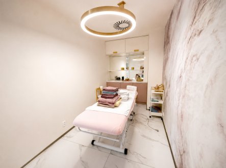Prodej obchodní prostory, 73 m²