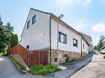 pohled na dům | Prodej - dům/vila, 134 m²