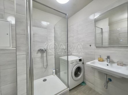 Pronájem bytu, 3+kk, 75 m²
