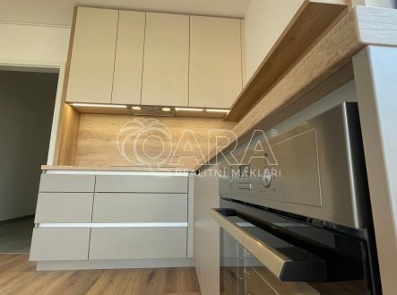 Pronájem bytu, 1+kk, 35 m²