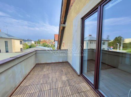Pronájem bytu, 3+kk, 84,9 m²