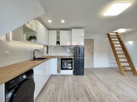 Pronájem bytu, 3+kk, 84,9 m²