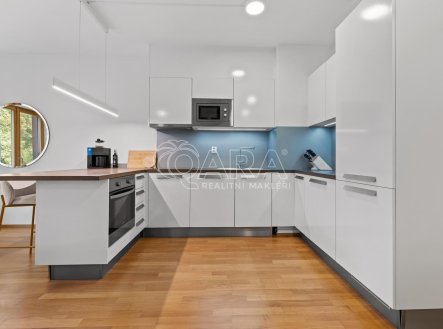 Pronájem bytu, 3+kk, 93 m²