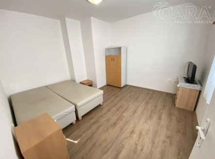 Pronájem bytu, 1+1, 32,6 m²