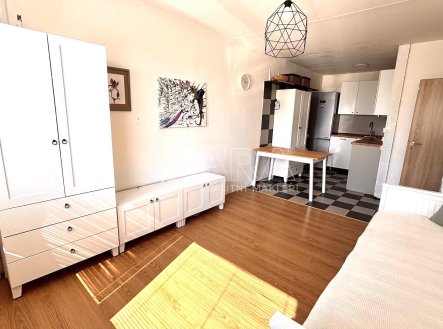 Pronájem bytu, 2+kk, 45 m²