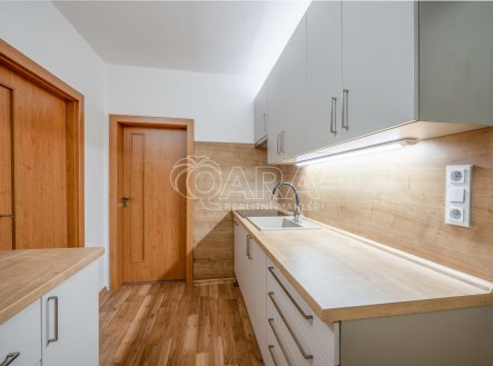 Pronájem bytu, 2+1, 43 m²