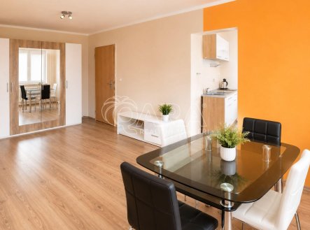 Pronájem bytu, 1+kk, 30 m²