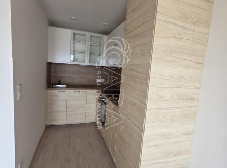 Pronájem bytu, 2+kk, 44 m²