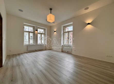 Pronájem bytu, 2+1, 83 m²