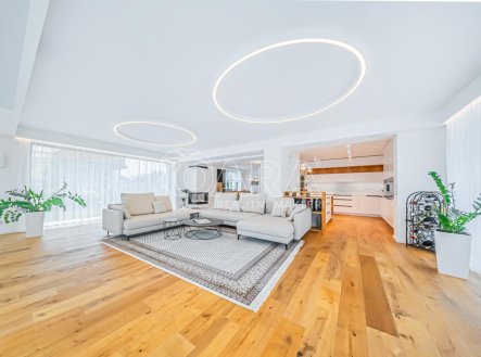 Prodej domu/vily, 420 m²