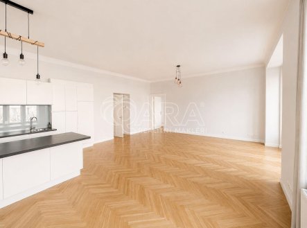 Pronájem bytu, 3+kk, 107 m²