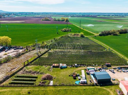 Prodej pozemku pro komerční výstavbu, 1 000 m²