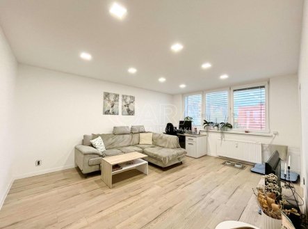 Pronájem bytu, 3+1, 71 m²