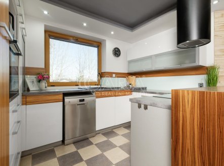 Pronájem domu/vily, 122 m²