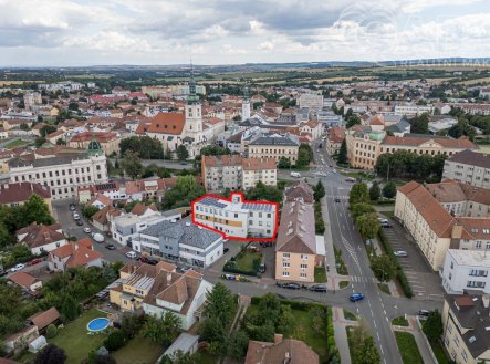 Pronájem kanceláře, 100 m²