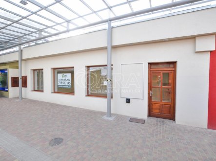 Pronájem obchodní prostory, 45 m²