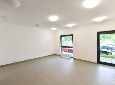 Pronájem obchodní prostory, 34 m²