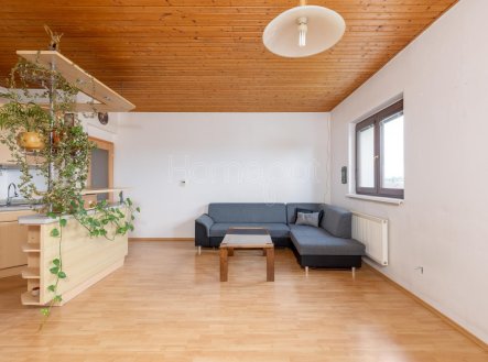 Pronájem bytu, 2+kk, 57,7 m²