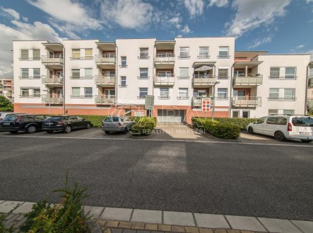 Pronájem bytu, 3+kk, 74 m²