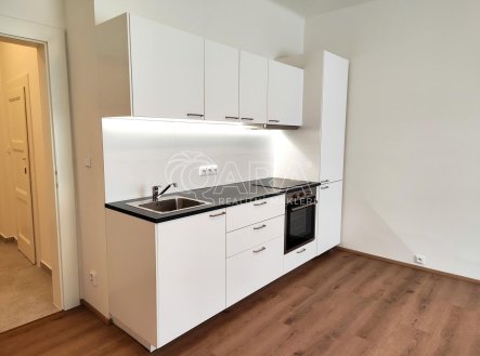 Pronájem bytu, 1+kk, 32 m²