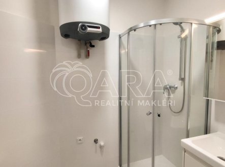 Pronájem bytu, 1+kk, 32 m²