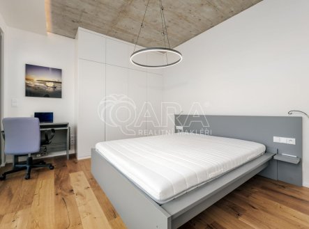 Pronájem bytu, 2+kk, 76 m²
