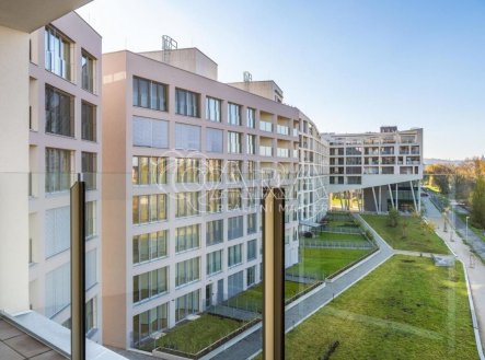 Pronájem bytu, 2+kk, 76 m²