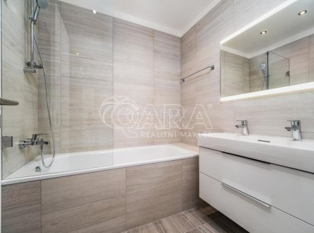 Pronájem bytu, 2+kk, 76 m²