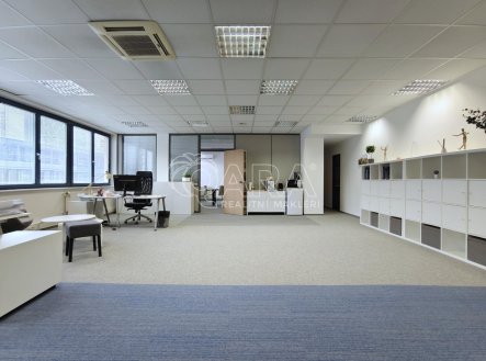 Pronájem kanceláře, 115 m²