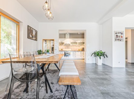 Prodej domu/vily, 328 m²