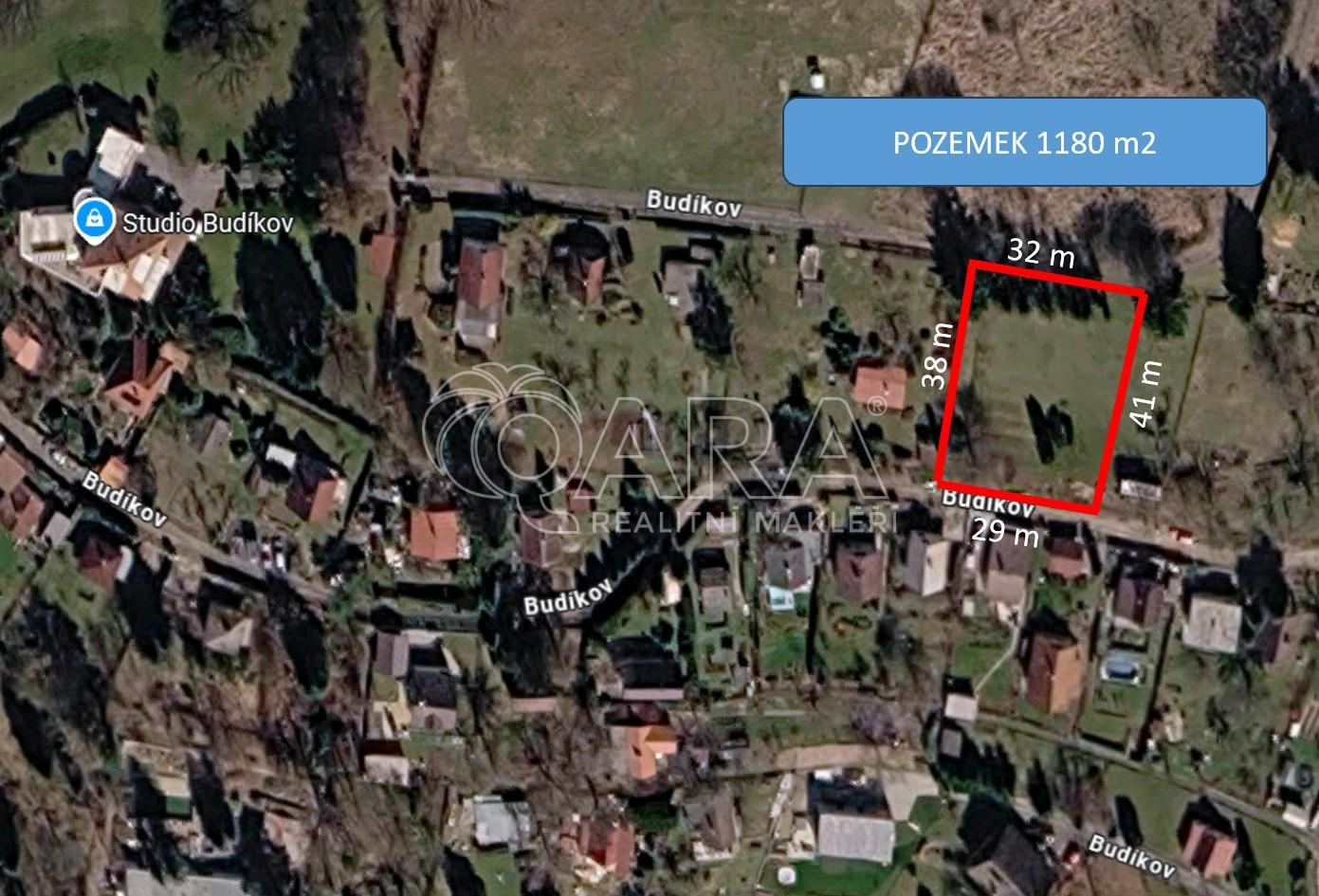pozemek 1180m