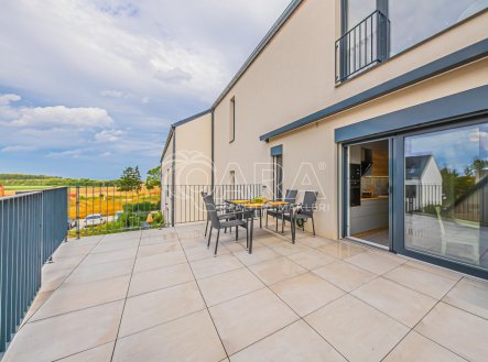 Pronájem bytu, 3+kk, 74 m²