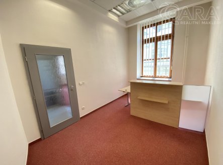Pronájem kanceláře, 111,1 m²