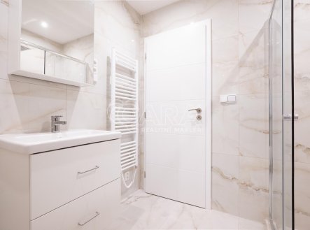 Pronájem bytu, 2+kk, 43 m²