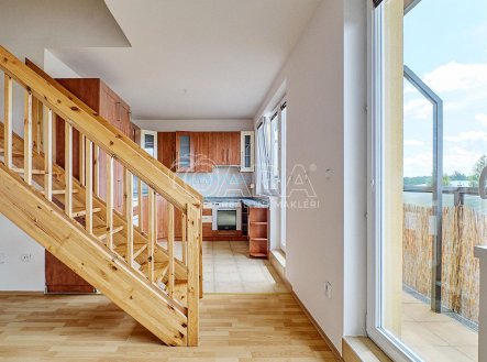 Pronájem bytu, 3+kk, 69,3 m²