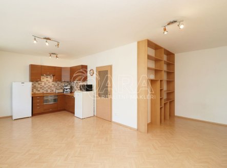Pronájem bytu, 1+kk, 42 m²