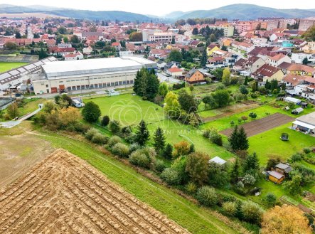 Prodej pozemku pro komerční výstavbu, 3 658 m²